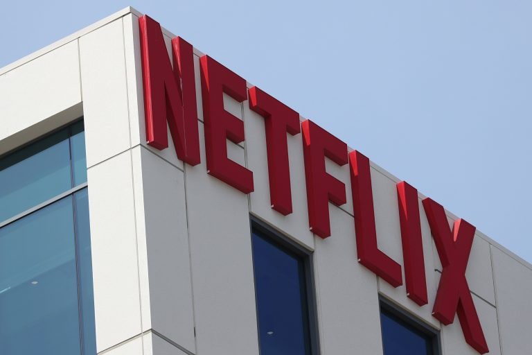 Netflix Poaches Activision的Neumann为CFO角色