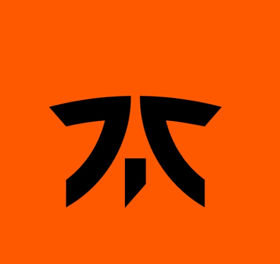 Pocket Aces'Oco和Fnatic Signs长期战略联盟，用于Esports内容