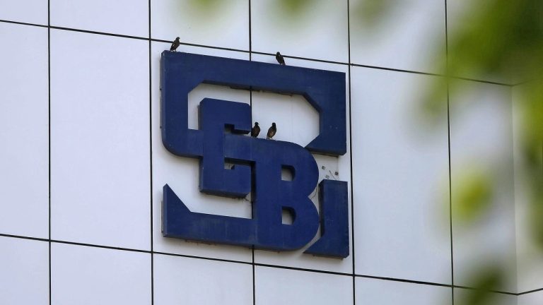 Sebi Mulls向政府达到互通电话的权力，经济罪犯的信息